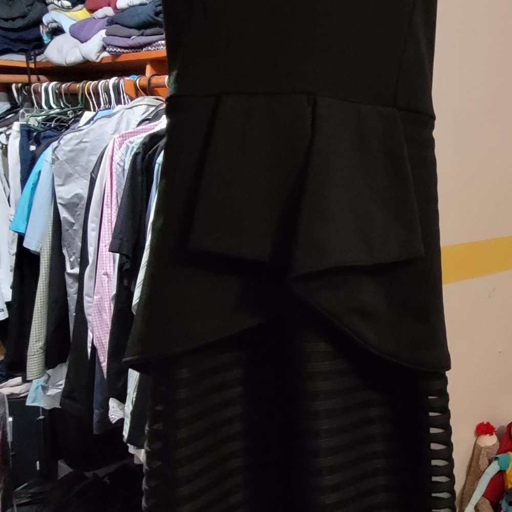 Dress - Picture 4 of 4